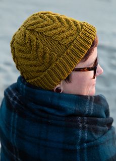 Antler Toque: A Cabled Hat Class