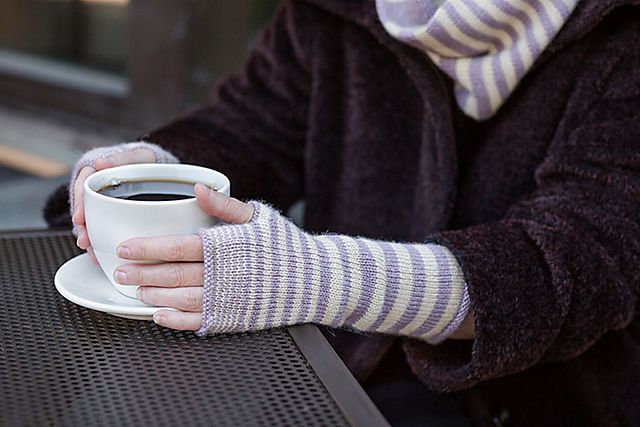 Accelerating Stripes Fingerless Gloves and Cowl © Churchmouse Yarns & Teas