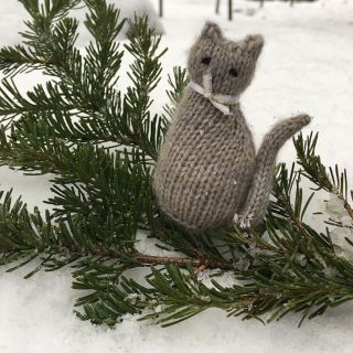 Holiday Hours and Rabbit Hole Knits Tiny Window Cat
