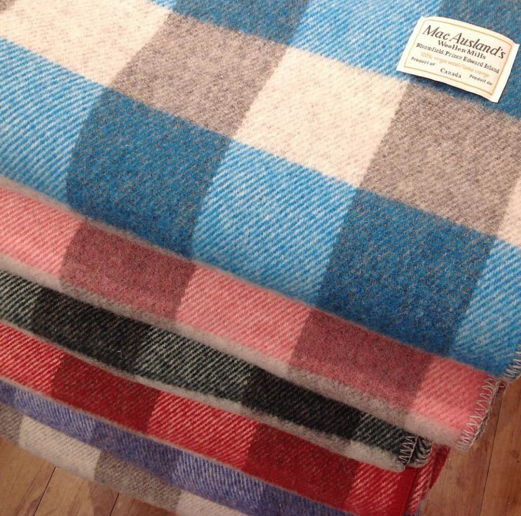 MacAusland’s Woollen Blankets Throw Size