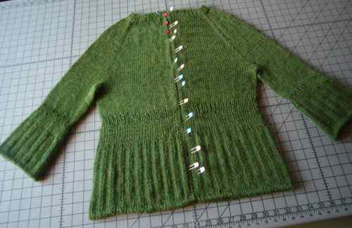 The Spring Green Cardi is finished!