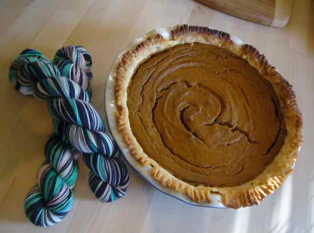 Thanksgiving--Knitting and Pumpkin Pie!